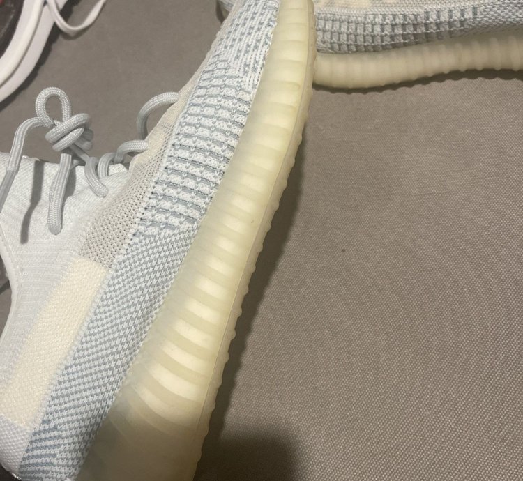 Yeezy Boost 350 V2 Cloud White Non-reflective 2019