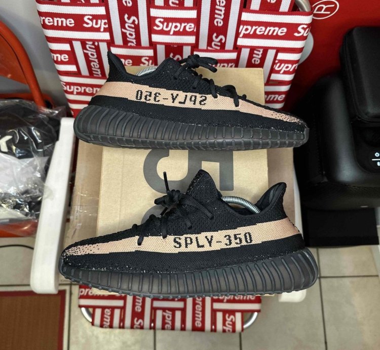 Yeezy Boost 350 V2 Copper - Sz 10