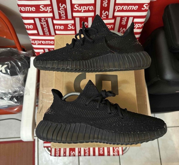 Yeezy Boost 350 V2 Copper - Sz 10