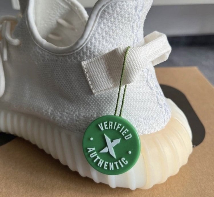Yeezy Boost 350 V2 Cream White