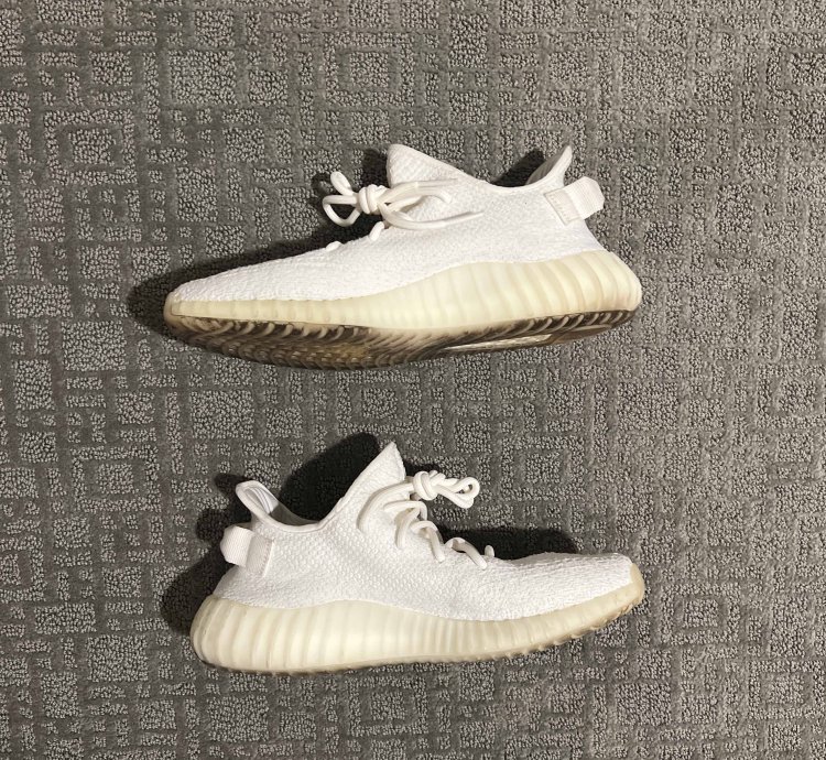 Yeezy Boost 350 V2 Cream White Triple White