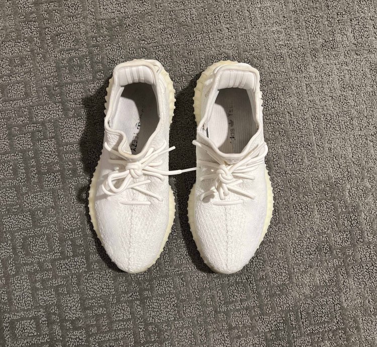 Yeezy Boost 350 V2 Cream White Triple White