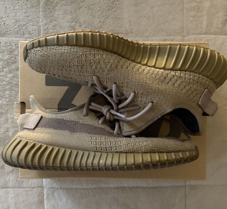 Yeezy Boost 350 V2 Earth