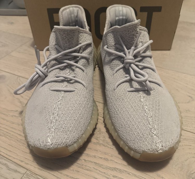 Yeezy Boost 350 V2 F99710 Sesame