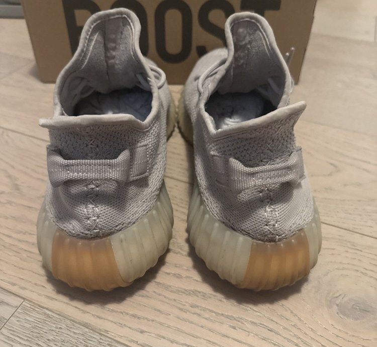 Yeezy Boost 350 V2 F99710 Sesame