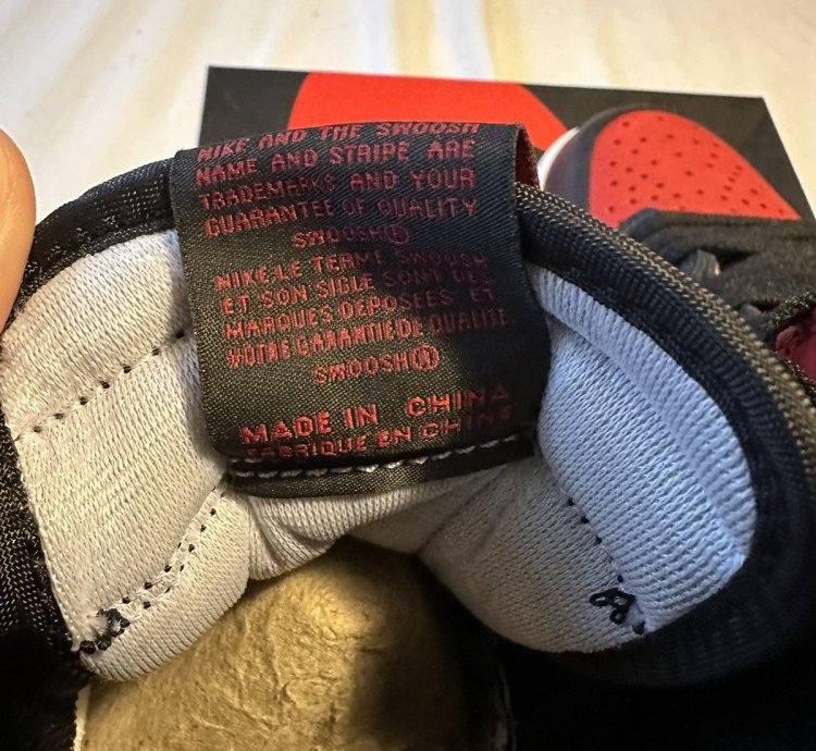 2016 Jordan 1 Bred Banned