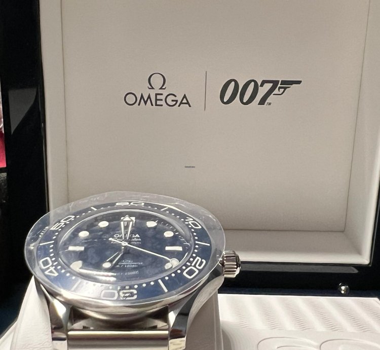 Omega Seamaster Diver 300 Bond 60th Anniversary