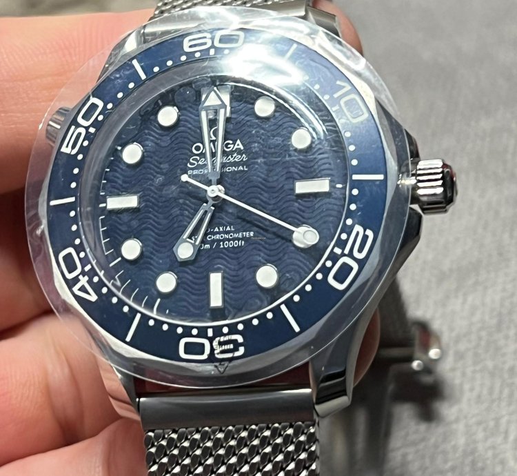 Omega Seamaster Diver 300 Bond 60th Anniversary
