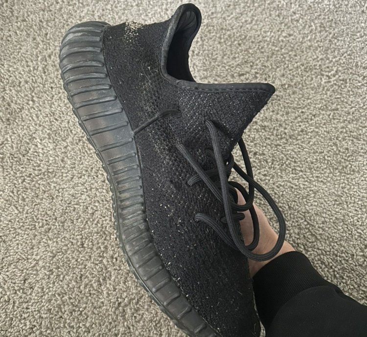 Yeezy Boost 350 V2 Green Size 10