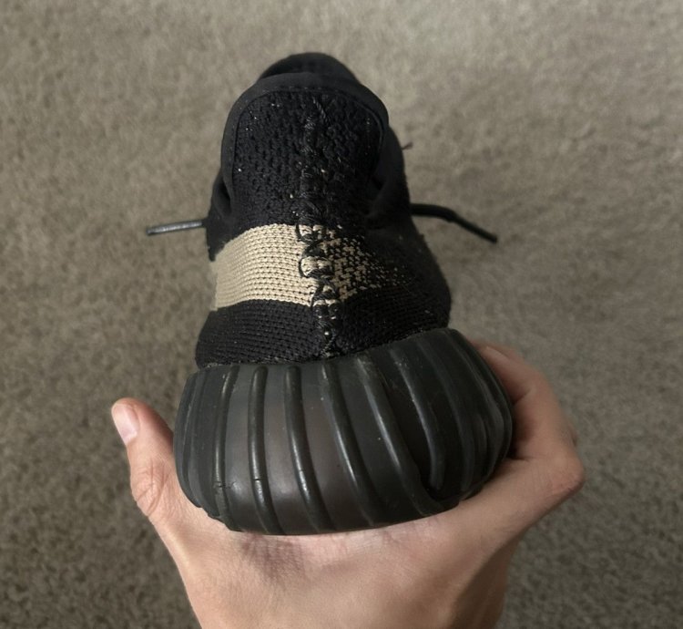 Yeezy Boost 350 V2 Green Size 10
