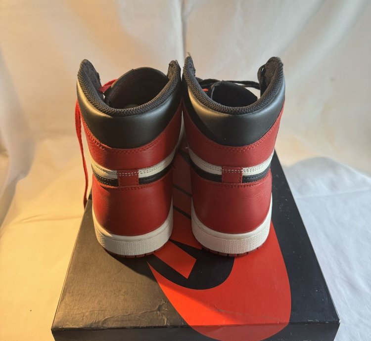 2018 Jordan 1 Retro High Og Bred Toe