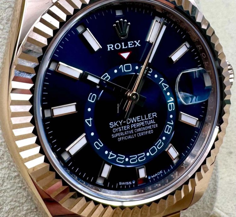 Rolex Sky-dweller 336935 Rose Gold Blue Dial Oyster Bracelet Unworn 2025