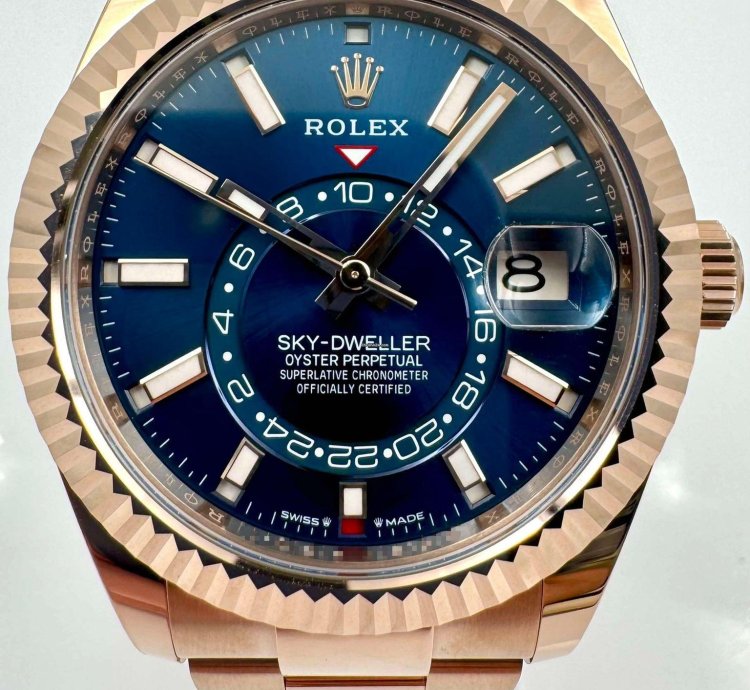 Rolex Sky-dweller 336935 Rose Gold Blue Dial Oyster Bracelet Unworn 2025