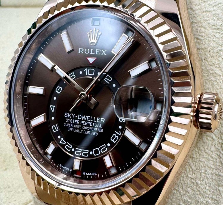 Rolex Sky-dweller 336935 Rose Gold Chocolate Dial Oyster Bracelet Unworn 2023
