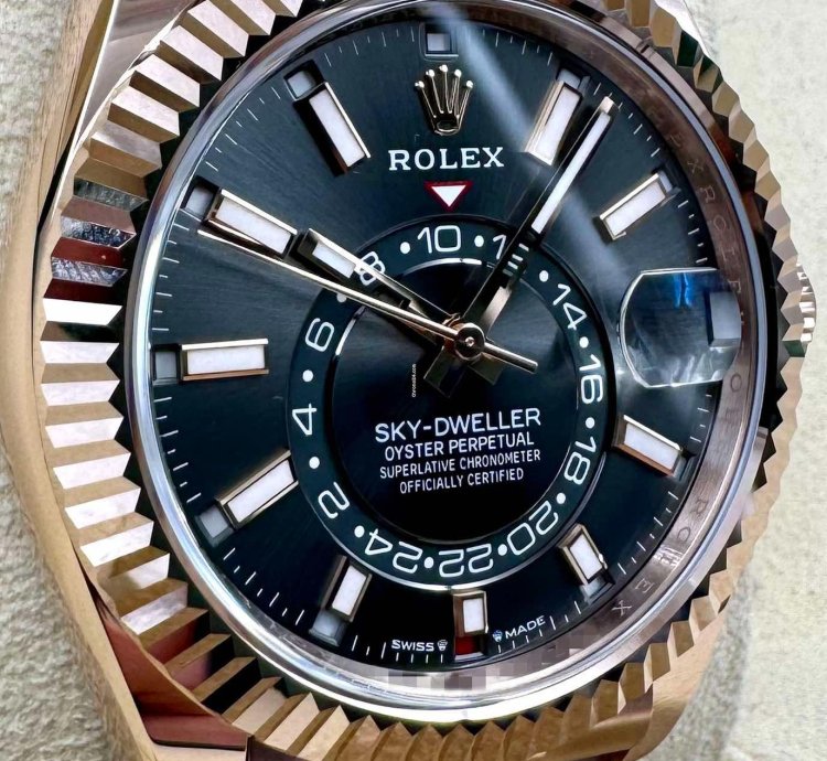 Rolex Sky-dweller 336935 Rose Gold Rhodium Dial Jubilee Bracelet Unworn 2024