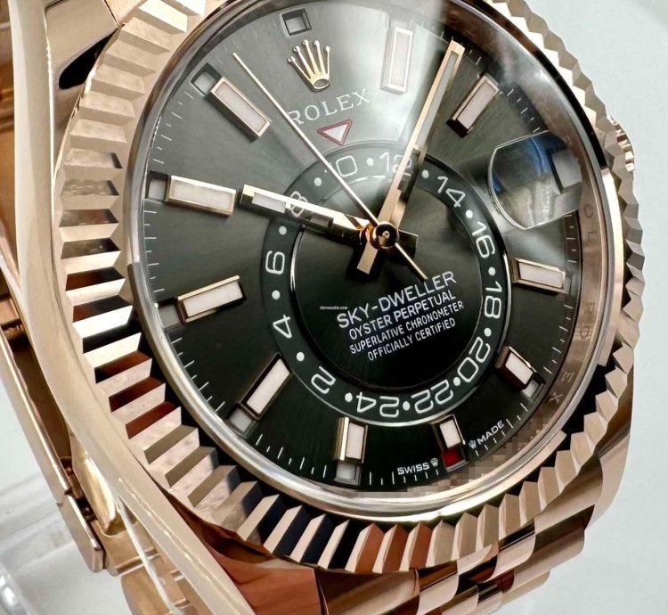 Rolex Sky-dweller 336935 Rose Gold Rhodium Dial Jubilee Bracelet Unworn 2024