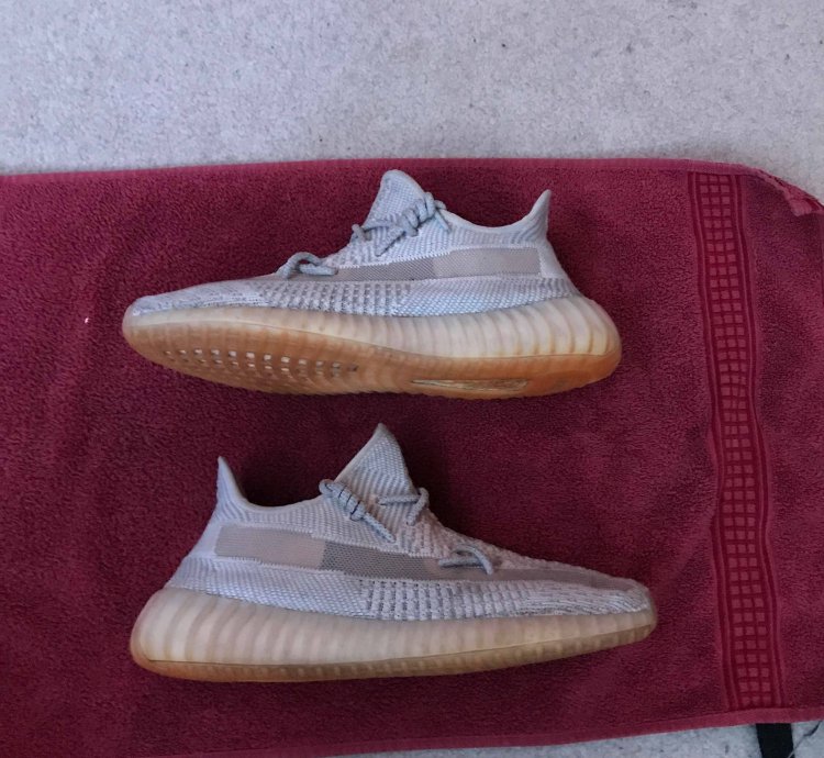 Yeezy Boost 350 V2 Lundmark Reflective