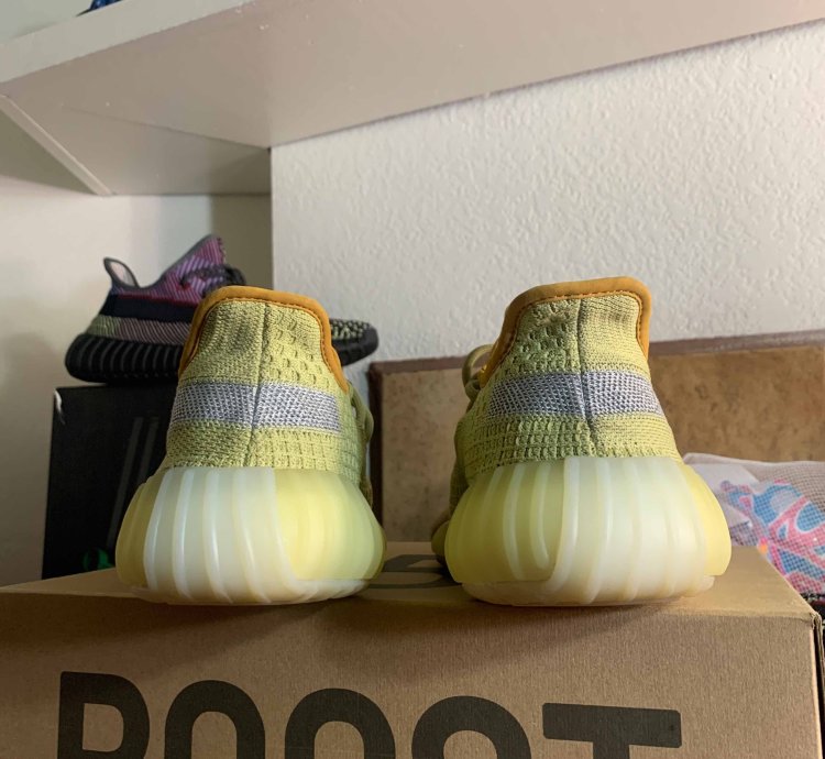 Yeezy Boost 350 V2 Marsh