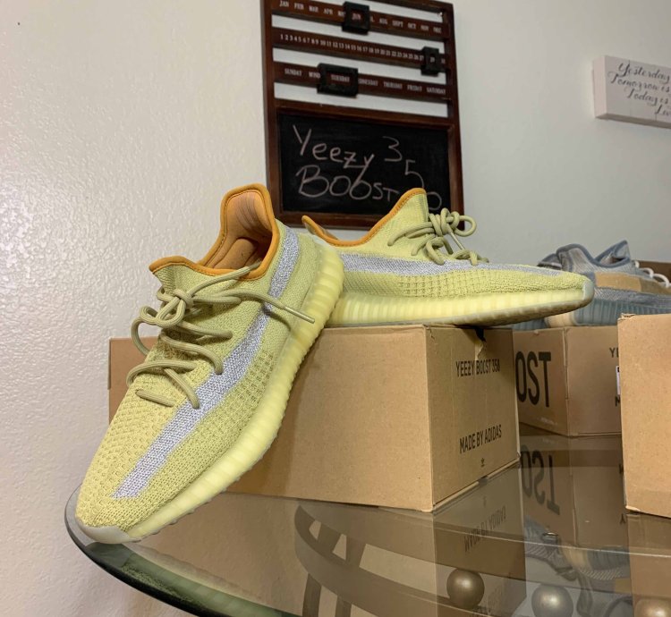 Yeezy Boost 350 V2 Marsh