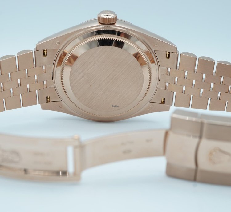 Rolex Sky-dweller 336935 Sky-dweller 42 Mm 18k Rose Gold Blue Dial Oyster Bracelet Complete Set 2024