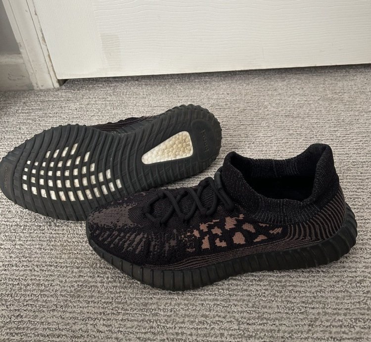 Yeezy Boost 350 V2 Mx Dark Salt