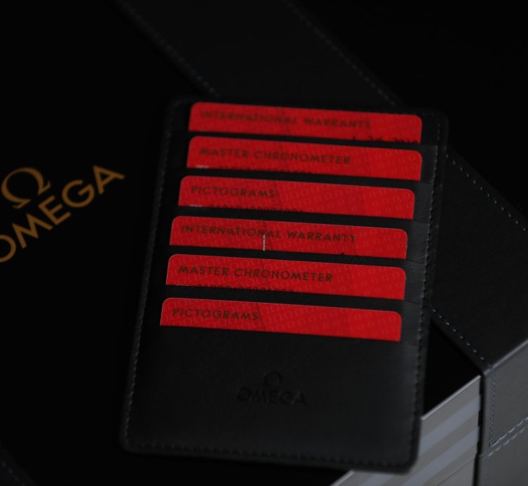 Omega Seamaster Diver 300 James Bond Two-watch Set 50th Anniversary Limited Edition Of 257