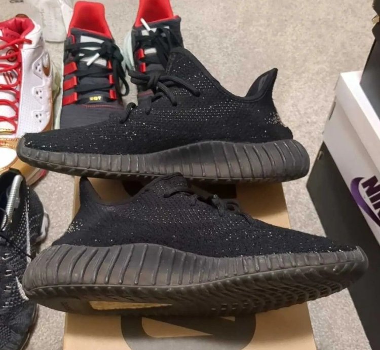 Yeezy Boost 350 V2 Oreo Size 10 Us Men Used Good Box Adidas