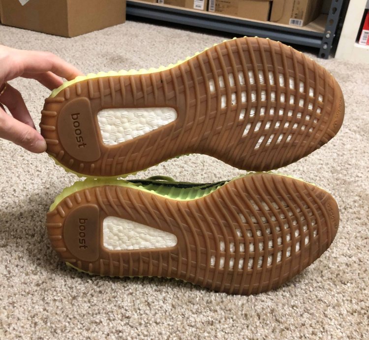 Yeezy Boost 350 V2 Semi Frozen Yellow
