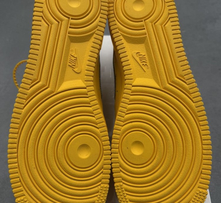 2022 Nike Air Force 1 Low Off-white Ica University Gold