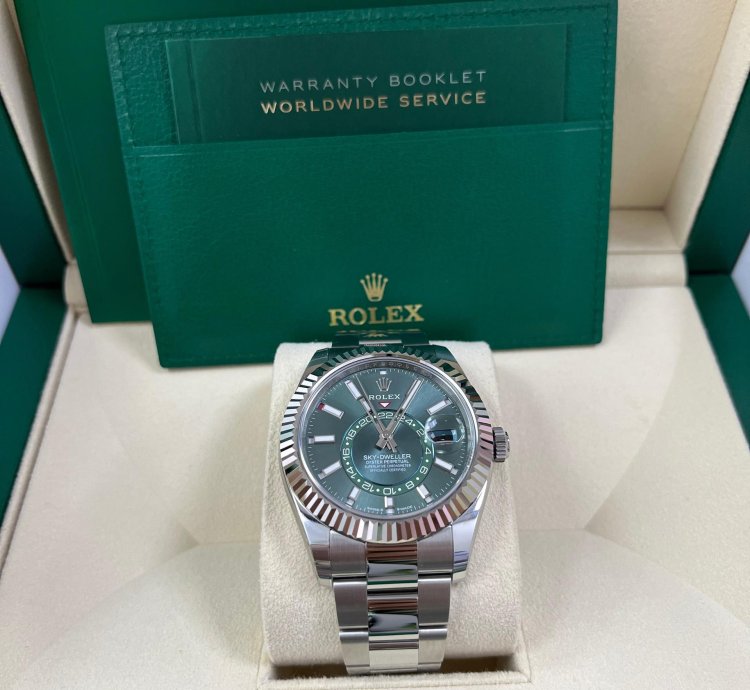 Rolex Sky-dweller 42 Mm Oystersteel And White Gold Green Dial Sky Dweller 336934