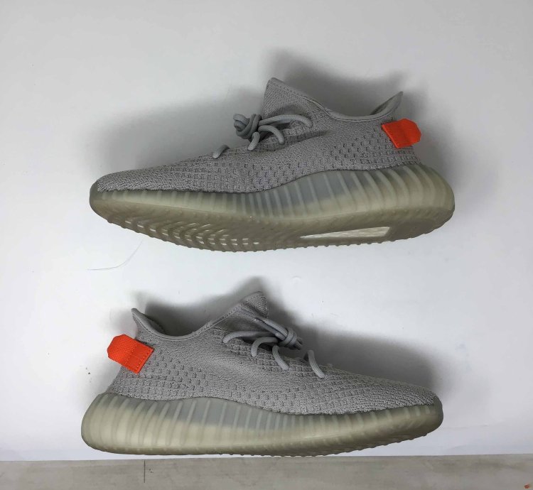 Yeezy Boost 350 V2 Tail Light