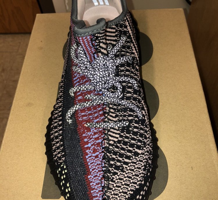 Yeezy Boost 350 V2 Yecheil