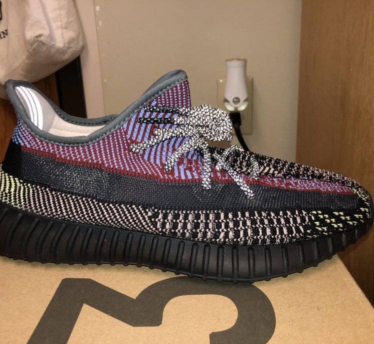 Yeezy Boost 350 V2 Yecheil