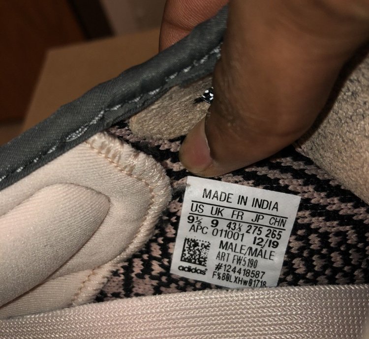 Yeezy Boost 350 V2 Yecheil
