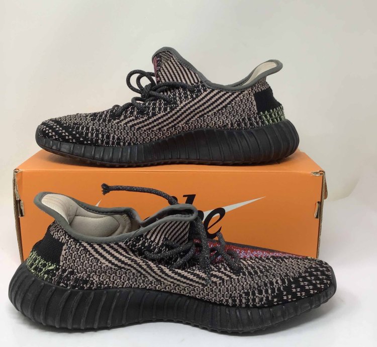 Yeezy Boost 350 V2 Yecheil Non-reflective