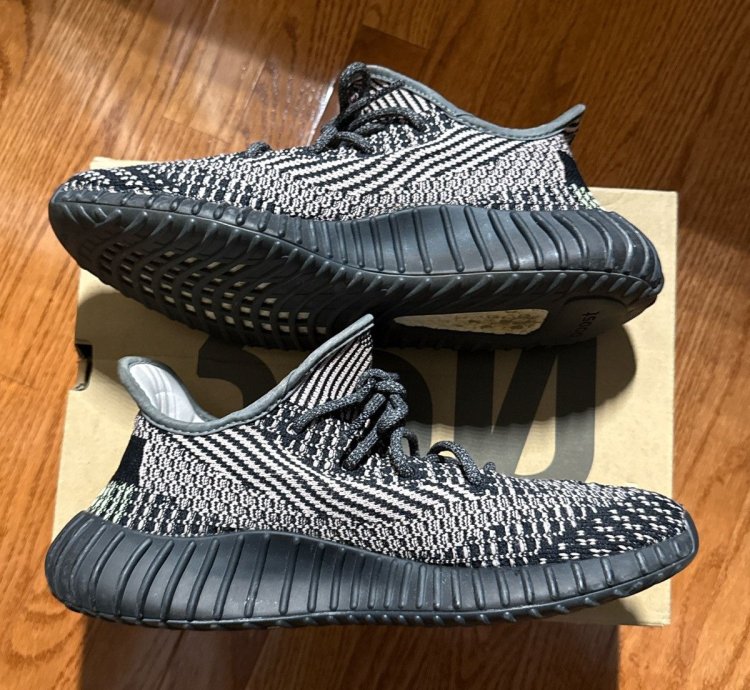 Yeezy Boost 350 Yechei Non Reflective