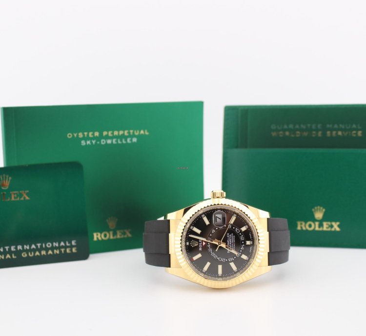 Rolex Sky-dweller 42mm 18k Yellow Gold Black Dial Oysterflex 326238