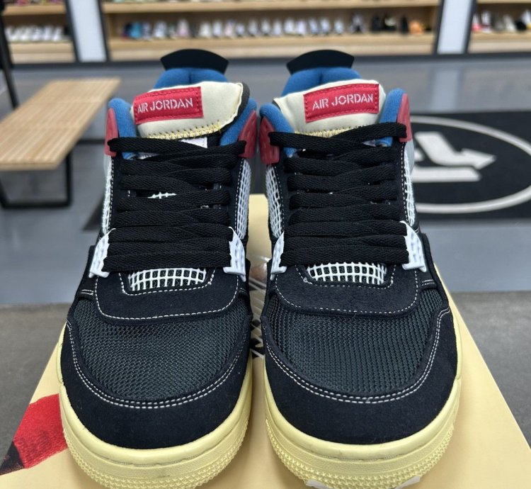 75302 Jordan 4 Retro Union Off Noir