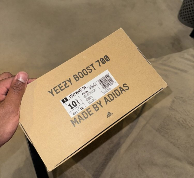 Yeezy Boost 700