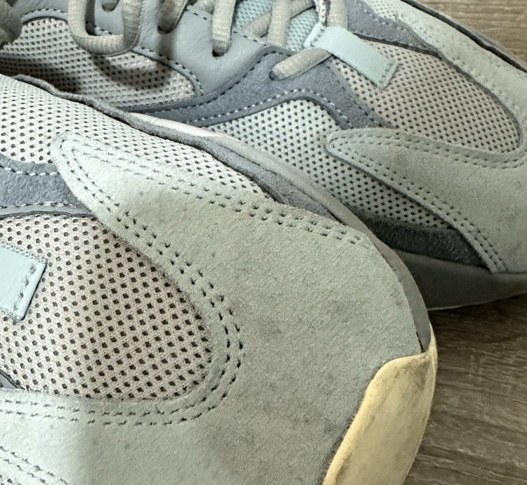 Yeezy Boost 700 - Inertia
