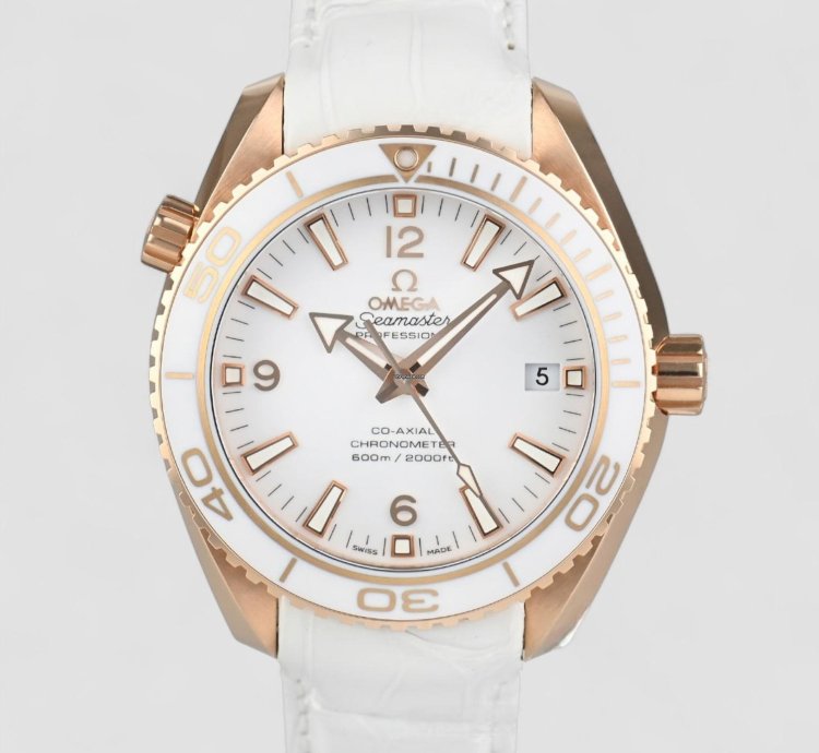 Omega Seamaster Planet Ocean Automatic White Dial 18kt Rose Gold Unisex Watch