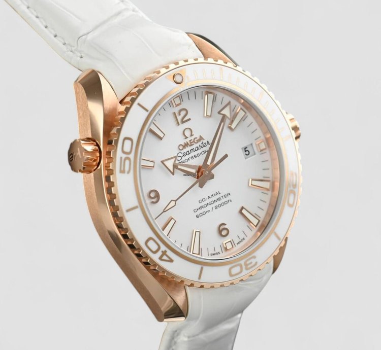 Omega Seamaster Planet Ocean Automatic White Dial 18kt Rose Gold Unisex Watch