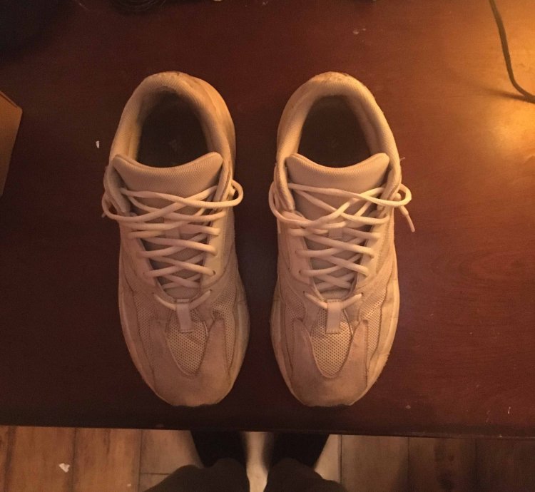 Yeezy Boost 700 Analog