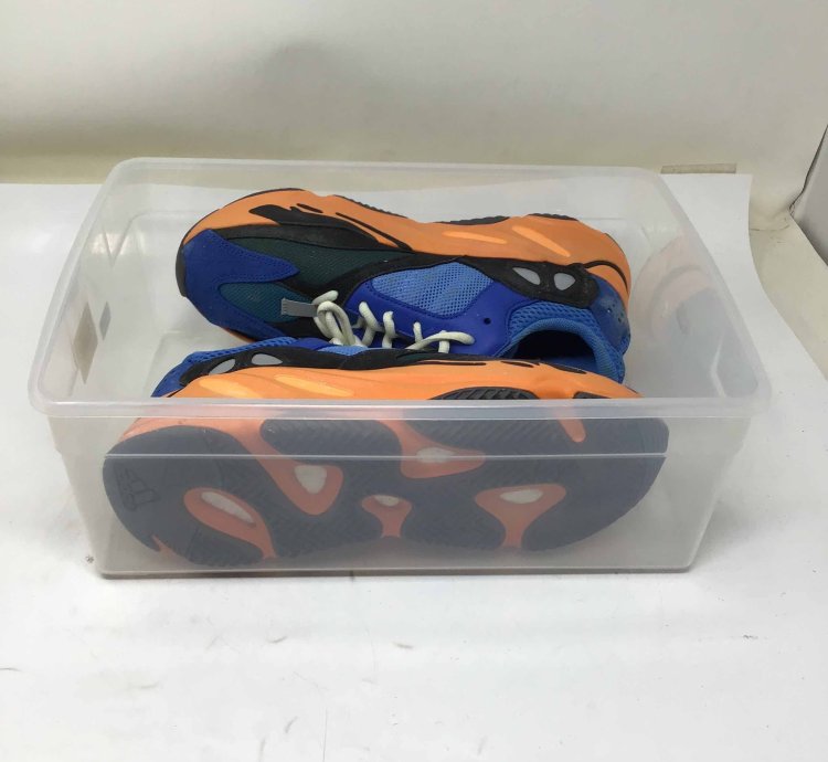Yeezy Boost 700 Bright Blue
