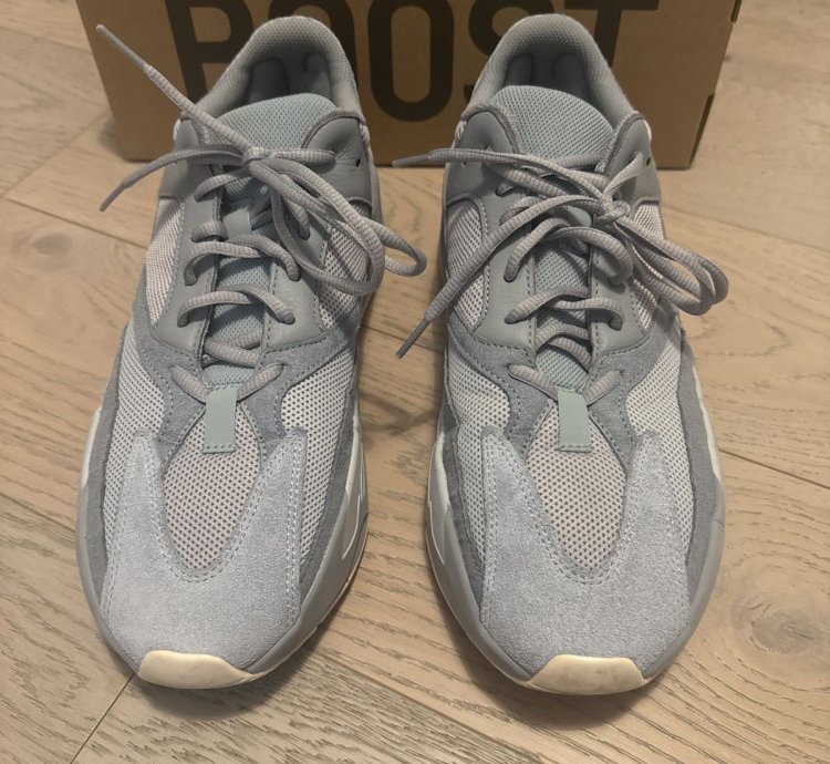Yeezy Boost 700 Eg7597 Inertia