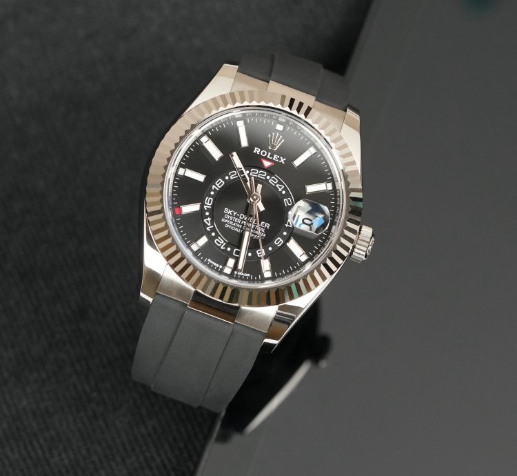 Rolex Sky-dweller 42mm 336239-0002 Bright Black Dial