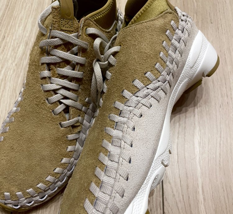 Air Footscape Woven Chukka Gold Light Orewood Suede Leather