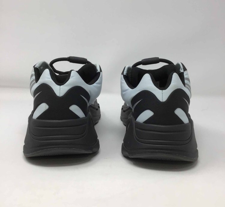 Yeezy Boost 700 Mnvn Blue Tint