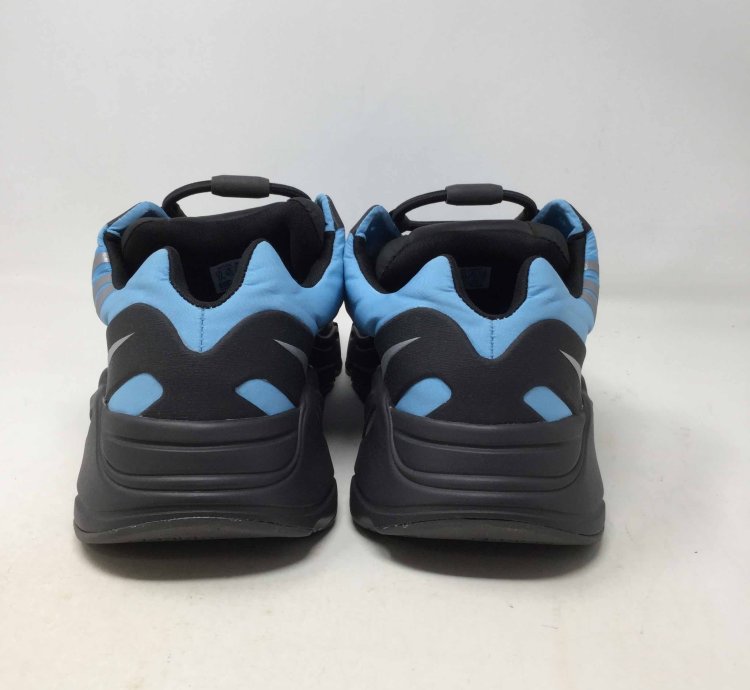 Yeezy Boost 700 Mnvn Bright Cyan