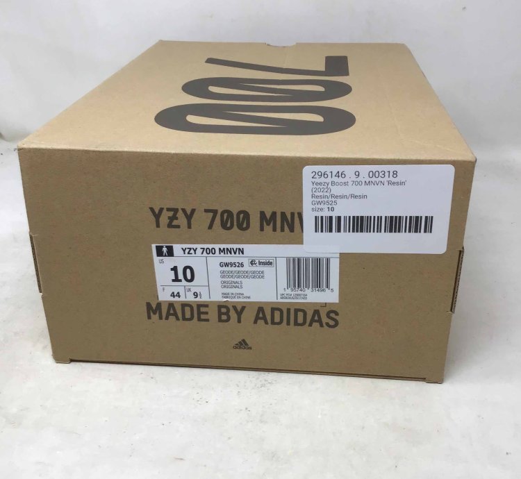 Yeezy Boost 700 Mnvn Resin